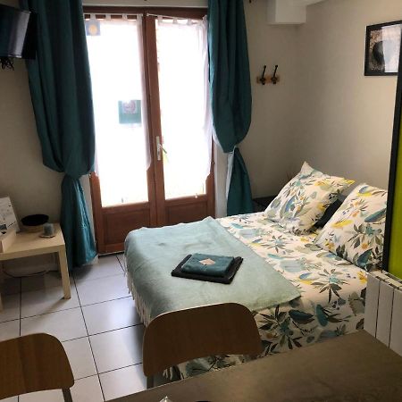 Agreable Studio Dans Le Centre Historique La Ferte-Saint-Aubin Luaran gambar