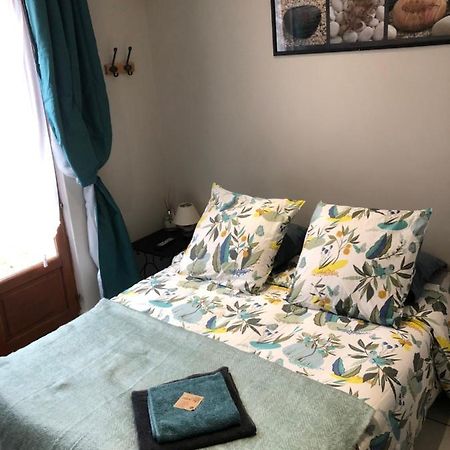Agreable Studio Dans Le Centre Historique La Ferte-Saint-Aubin Luaran gambar